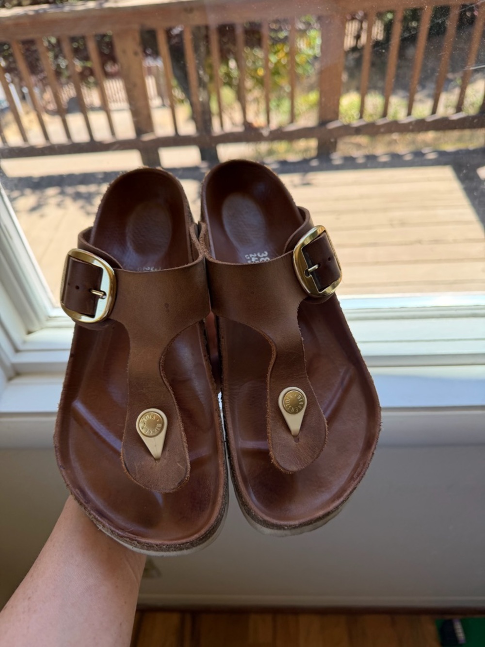 Birkenstock Big Buckle Gizeh | Cognac - Picture 10 of 12